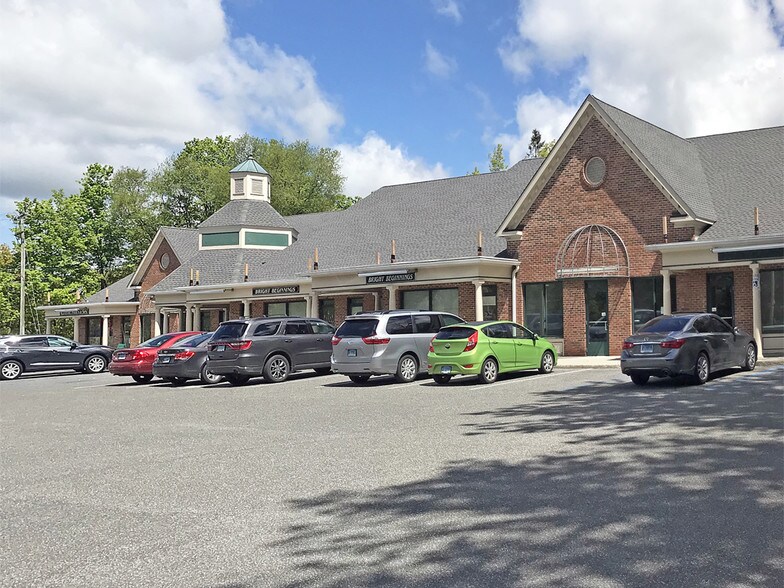 More Photos Of 74 State Route 37, New Fairfield General Retail For Lease