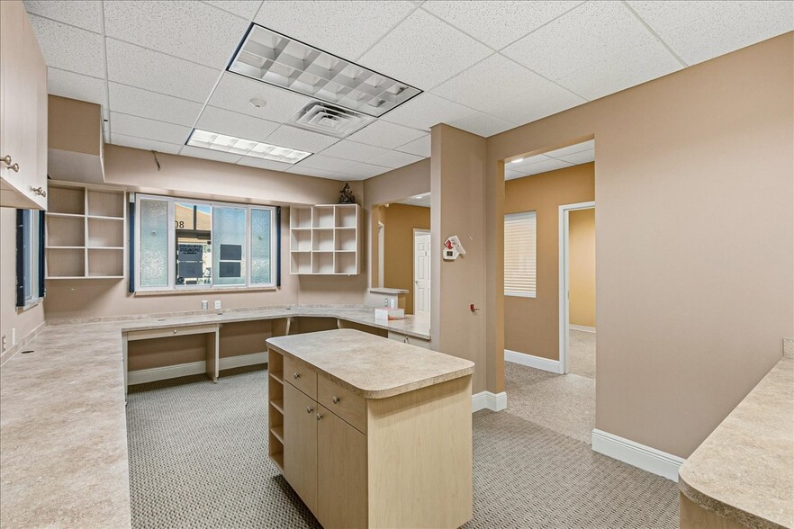 More Photos Of 8043 Spyglass Hill Rd, Melbourne Medical For Lease