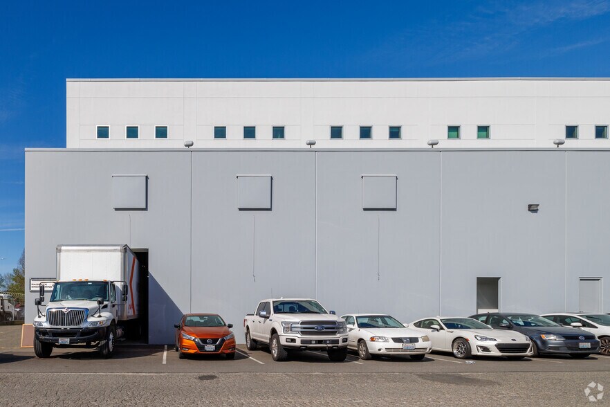 More Photos Of 3701 S Norfolk, Seattle Manufacturing For Sale