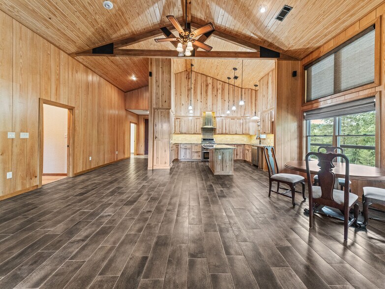 More Photos Of 110 Lizard ln, Story Specialty For Sale