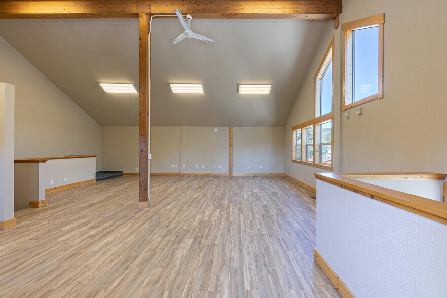 More Photos Of 12315 Deerfield Dr, Truckee Office Residential For Sale