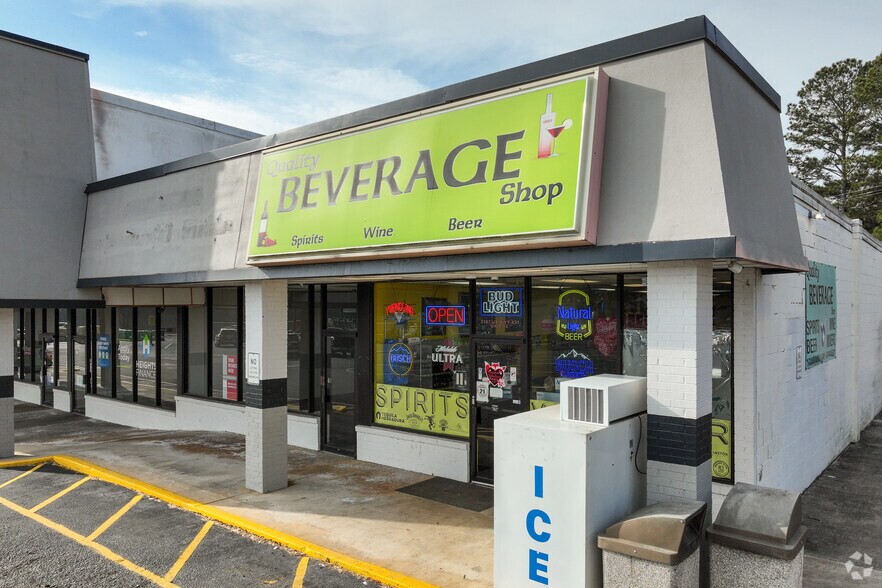 More Photos Of 3073-3187 Highway 431, Roanoke Unknown For Lease