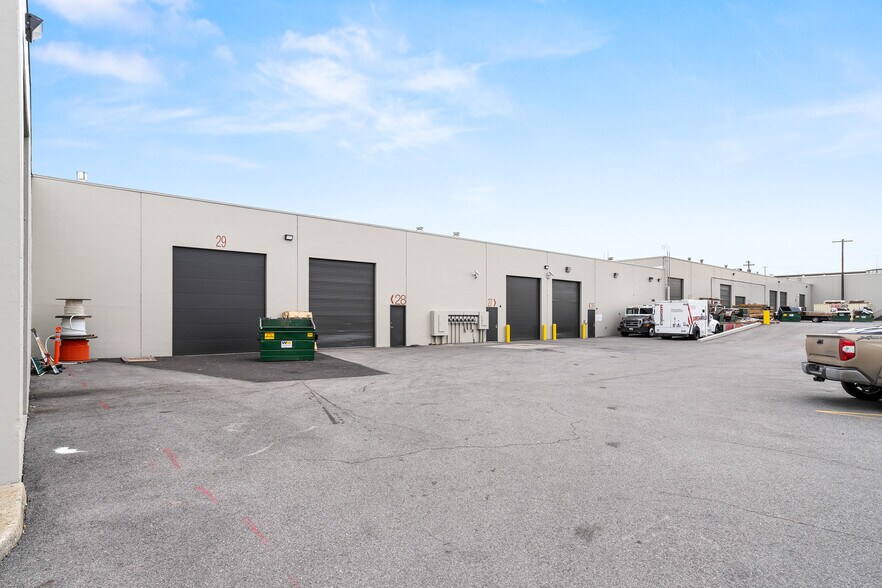 More Photos Of 9922 E Montgomery Rd, Spokane Valley Flex For Lease