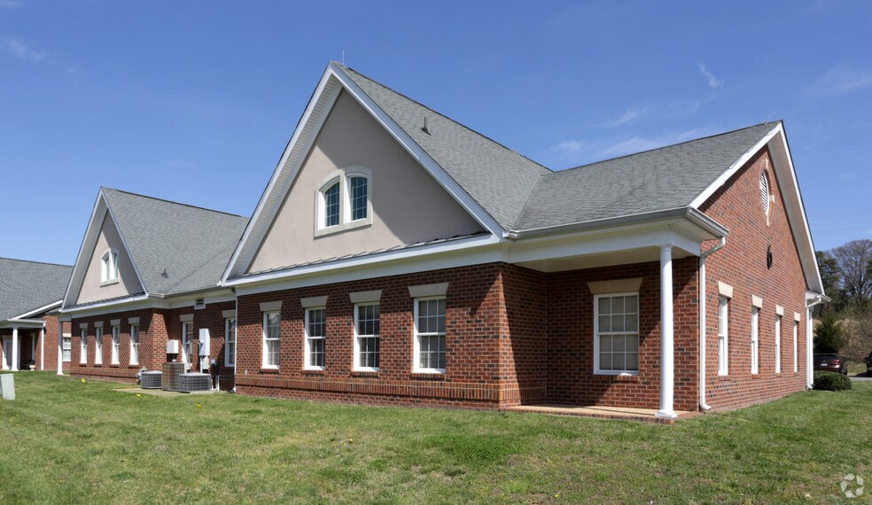 More Photos Of 10711 Spotsylvania Ave, Fredericksburg Medical For Lease