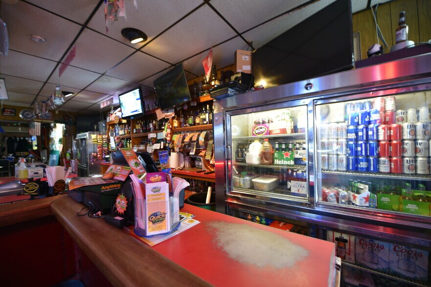 More Photos Of 1600 Hamilton Ave, Hamilton Storefront Retail Residential For Sale