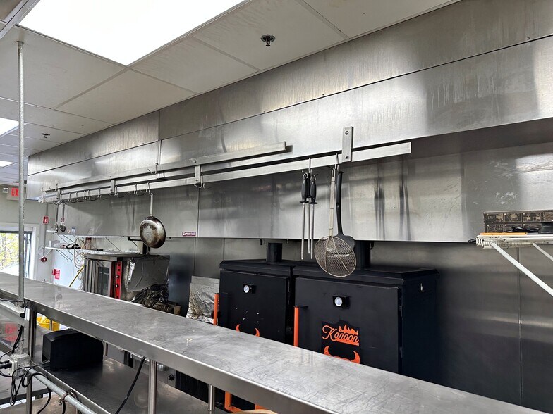 More Photos Of 738 Route 9, Fishkill Unknown For Lease
