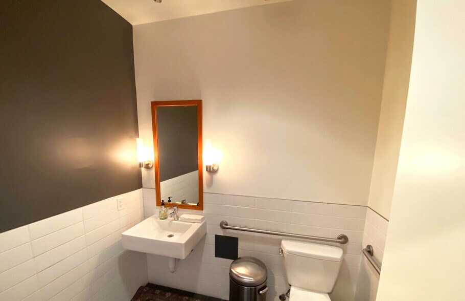 More Photos Of 791 Chapala St, Santa Barbara Apartments For Sale