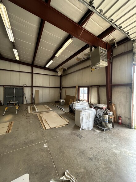 More Photos Of 205 Fleming St, Williamsport Self Storage For Lease