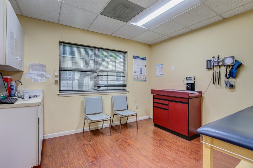 More Photos Of 215-236 Bridge St, Metuchen Medical For Sale