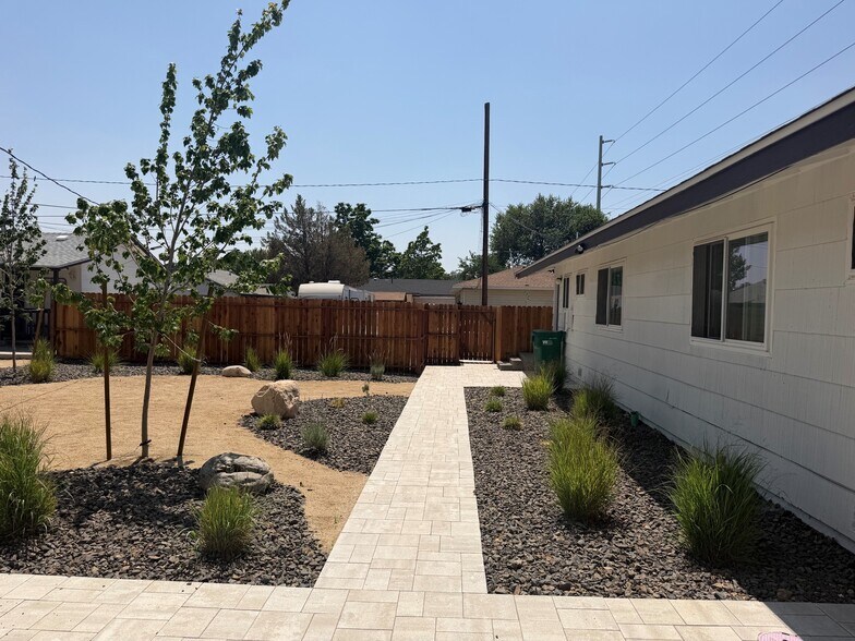 More Photos Of 2045 H St, Sparks Multifamily For Sale