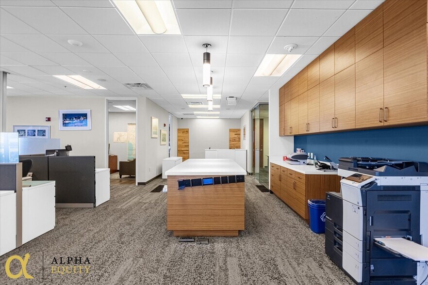 More Photos Of 189 S Orange Ave, Orlando Office Residential For Sale