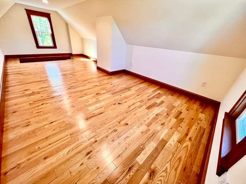 More Photos Of 546 Broadway, Bangor Storefront Retail Residential For Sale