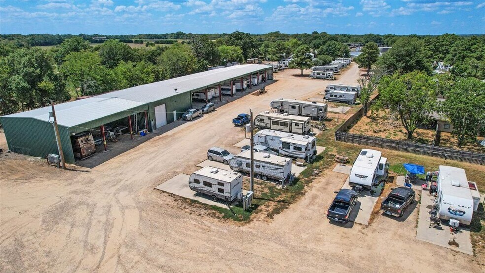 More Photos Of 120 County Road 42000, Paris Trailer Camper Park For Sale