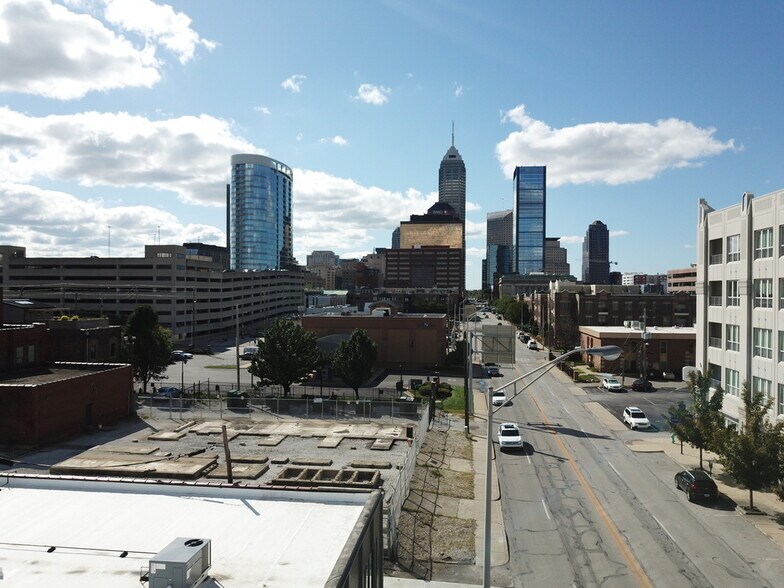 More Photos Of 600 E Ohio St, Indianapolis Storefront Retail Office For Lease