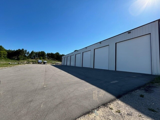 More Photos Of 8597 Bingham Rd, Traverse City Warehouse For Sale