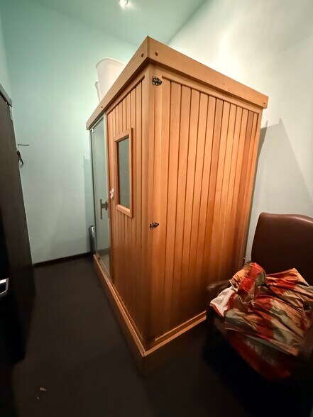 More Photos Of 2140 W Grande Blvd, Tyler Medical For Lease