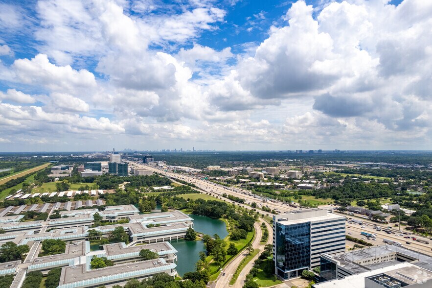More Photos Of 575 N Dairy Ashford Rd, Houston Office For Sale