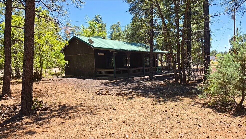 More Photos Of 182 White Mountain blvd, Lakeside General Retail For Sale