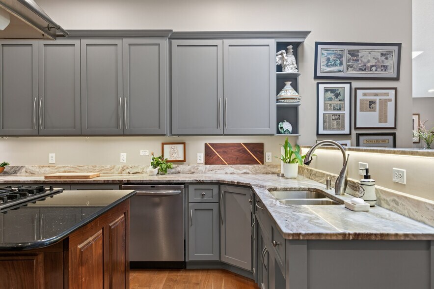 More Photos Of 1661 Turner Spur Rd, Fancy Gap Healthcare For Sale