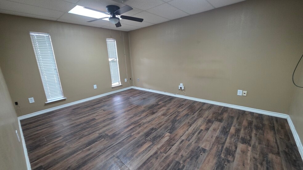 More Photos Of 3351 Westover Dr, Odessa Service For Sale