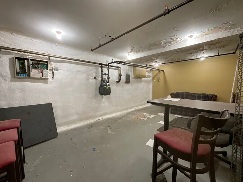 More Photos Of 37-41 North St, Pittsfield Storefront For Lease
