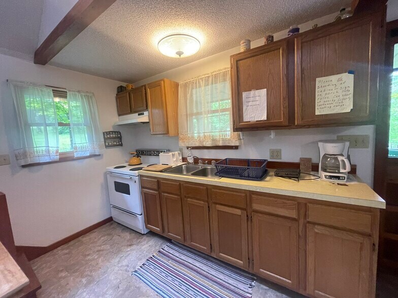 More Photos Of 853 Fairview Rd, Howard Apartments For Sale