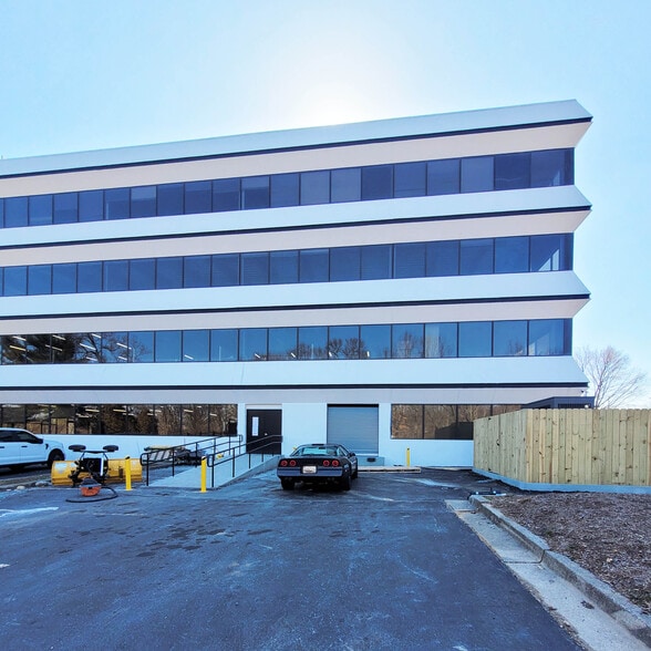 More Photos Of 200 Professional Dr, Gaithersburg Medical For Sale