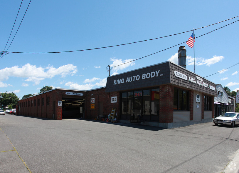 Primary Photo Of 141 King St, Northampton Auto Repair For Sale