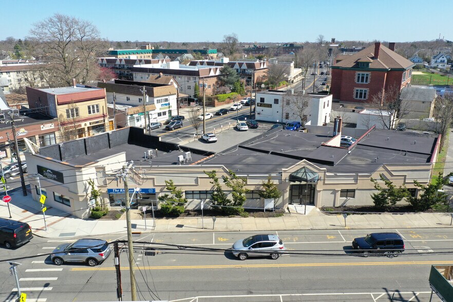More Photos Of 10 Union Ave, Lynbrook Office For Sale
