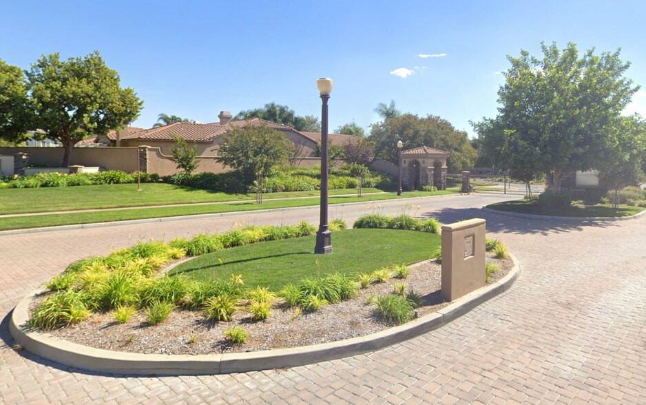 More Photos Of Cresthaven Drive, Riverside Land For Sale