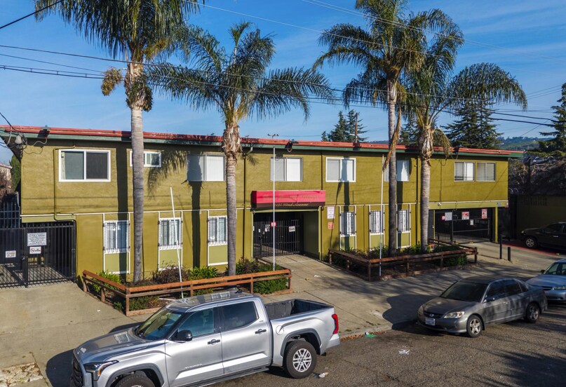 Primary Photo Of 2125 92nd Ave, Oakland Apartments For Sale