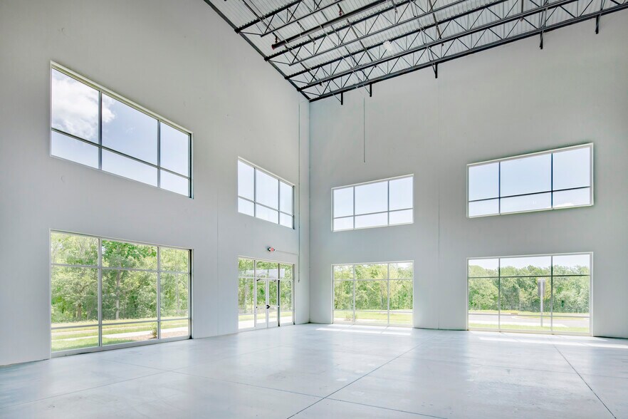 More Photos Of 540 Canterbury Rd, Kings Mountain Manufacturing For Lease