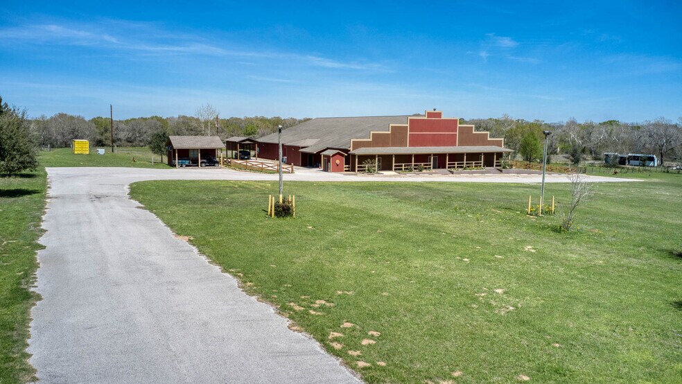 More Photos Of 48600 US-290 BUS, Hempstead Land For Sale