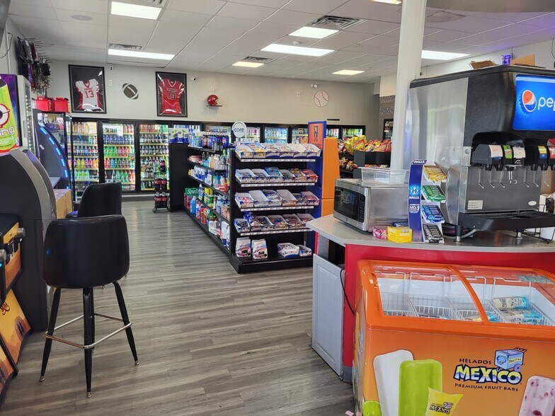 More Photos Of 100 E FM 120, Pottsboro General Retail For Sale