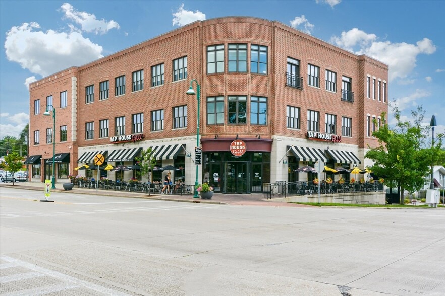 Primary Photo Of 123 W Washington St, Oswego Office For Lease