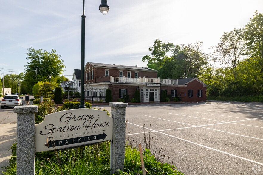 More Photos Of 20 Station Ave, Groton Restaurant For Sale