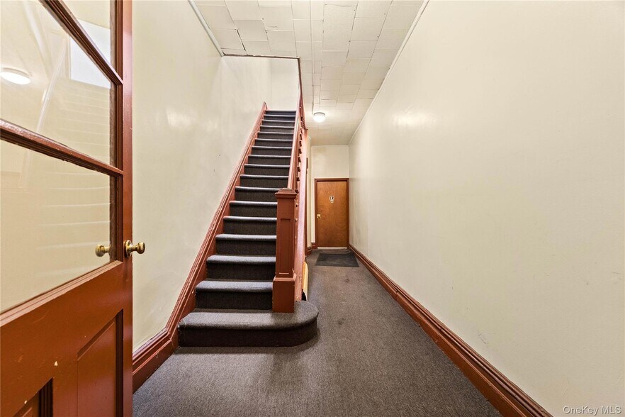 More Photos Of 847 Castle Hill Ave, Bronx Storefront Retail Residential For Sale