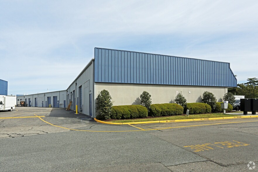 1220 Executive Blvd, Chesapeake, VA 23320 - Showroom For Sale Cityfeet.com