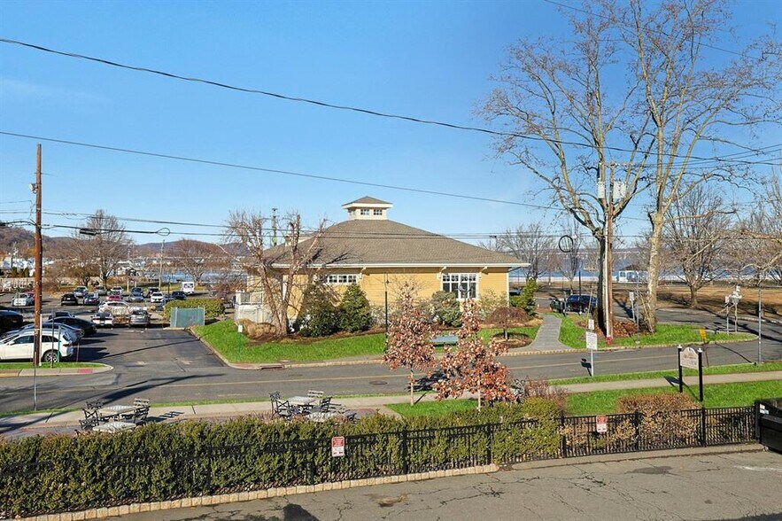 More Photos Of 505 Piermont Ave, Piermont Restaurant For Sale