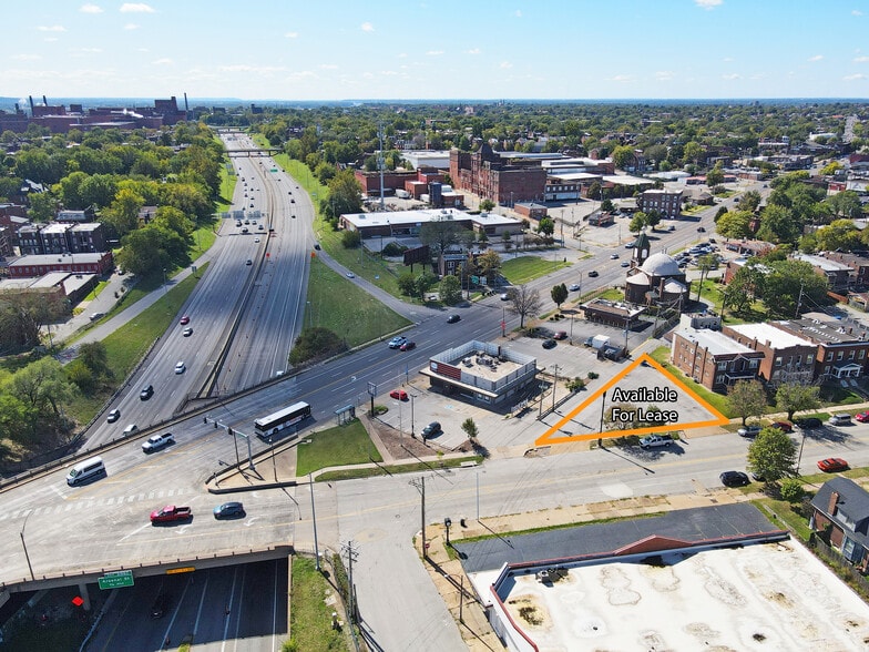 More Photos Of 1806 Russell Blvd, Saint Louis Land For Lease