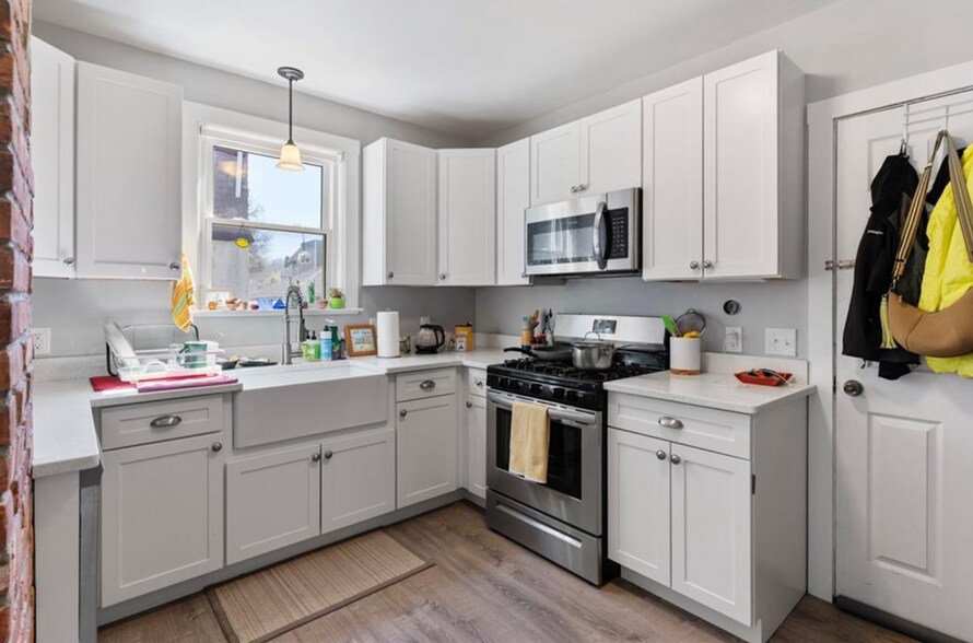More Photos Of 151 Irving Ave, Providence Apartments For Sale