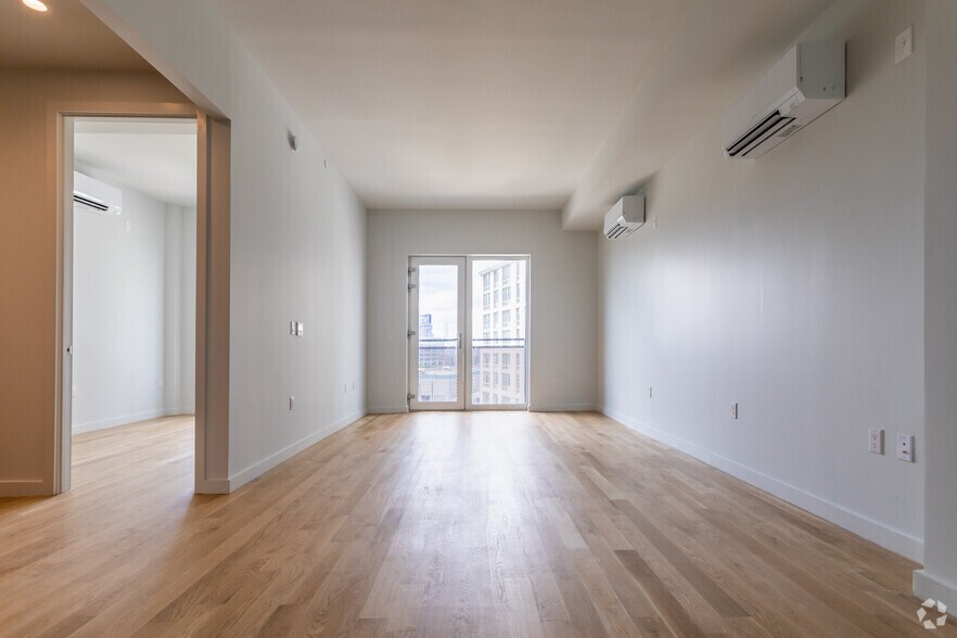 More Photos Of 45-67 Davis St, Long Island City Apartments For Lease