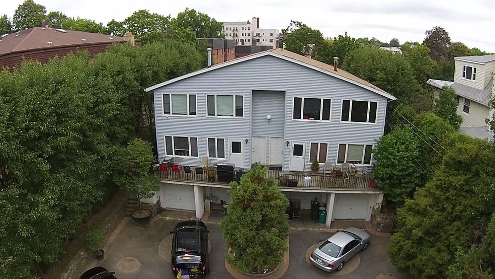 Primary Photo Of 147-149 Meadow Ln, New Rochelle Apartments For Sale