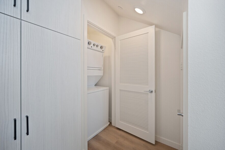 More Photos Of 200 E 31st St, National City Apartments For Sale