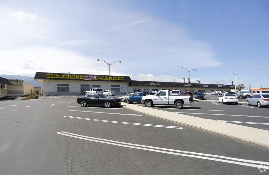 Primary Photo Of 20324-20360 W Valley Blvd, Tehachapi Freestanding For Lease