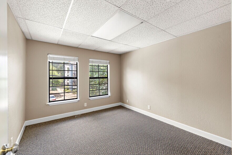 More Photos Of 13740 Research Blvd, Austin Office For Lease