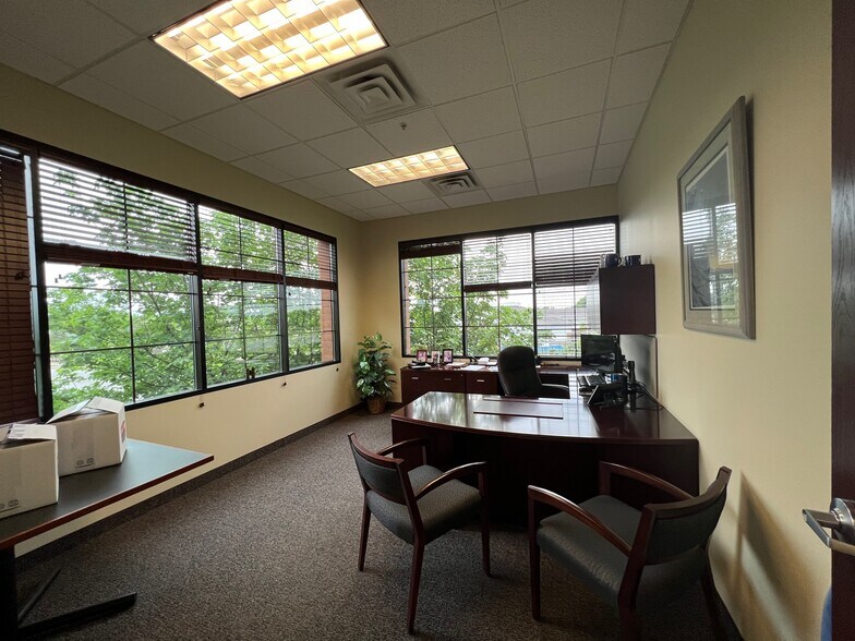 More Photos Of 5298 Kyler Ave NE, Albertville Medical For Lease