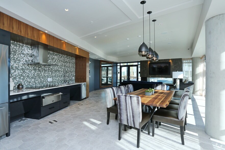 More Photos Of 16450 Redmond Way, Redmond Apartments For Lease