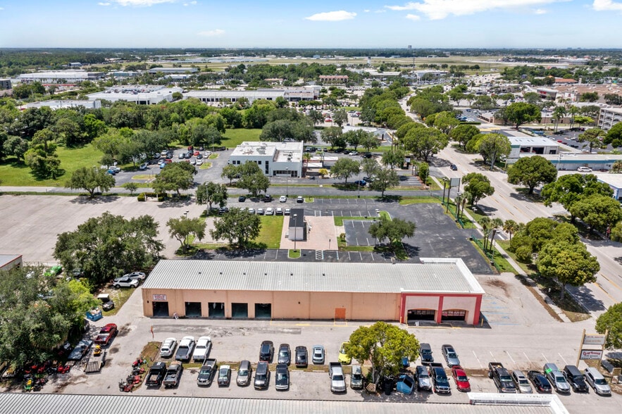 More Photos Of 4145 Fowler St, Fort Myers Auto Repair For Sale