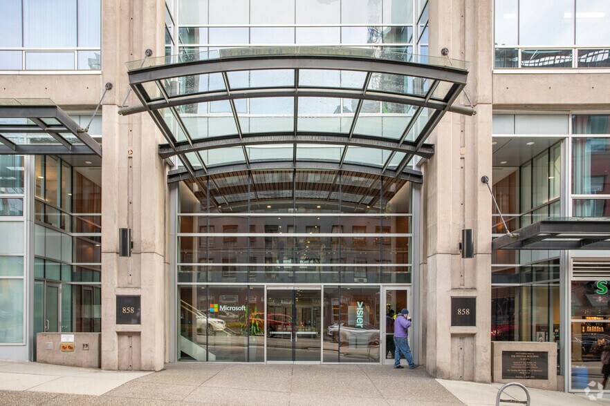 More Photos Of 858 Beatty St, Vancouver Office For Lease